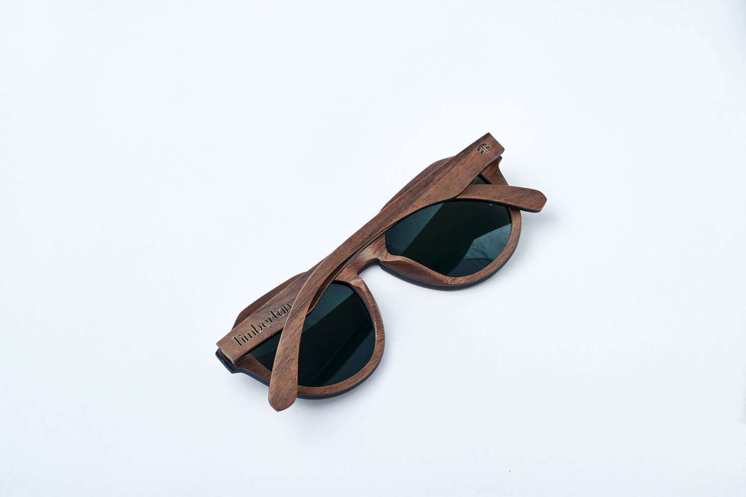 WHITSUNDAY in layered walnut wood